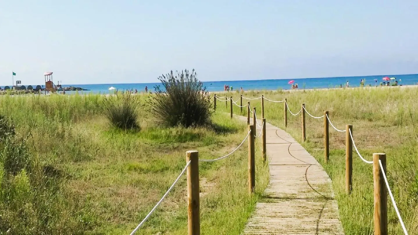 Onze - Primera Linea De Mar Con Piscina Cubelles Appartamento