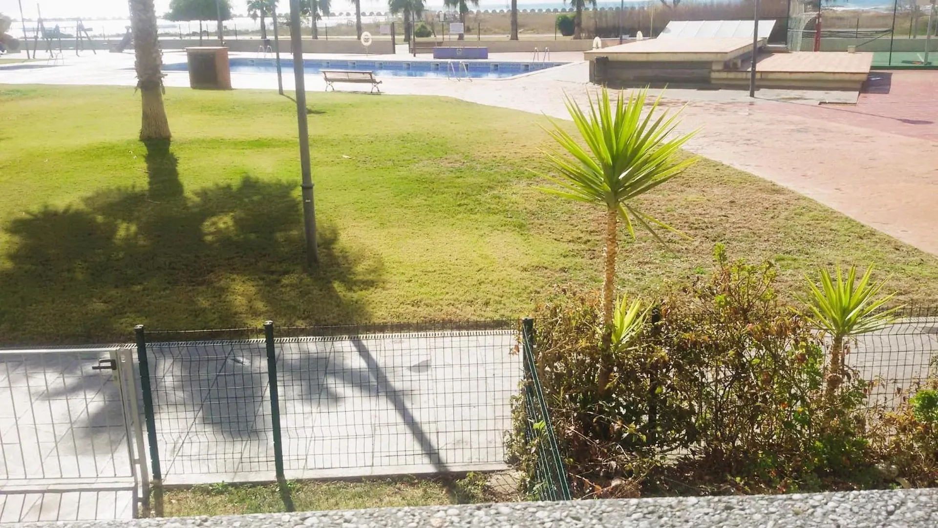 Onze - Primera Linea De Mar Con Piscina Cubelles Apartment