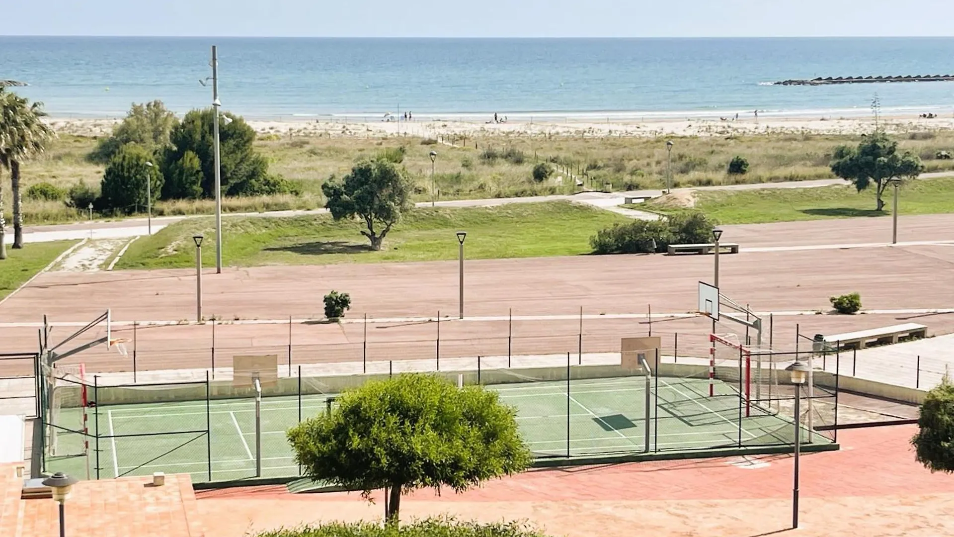 Apartment Onze - Primera Linea De Mar Con Piscina Cubelles